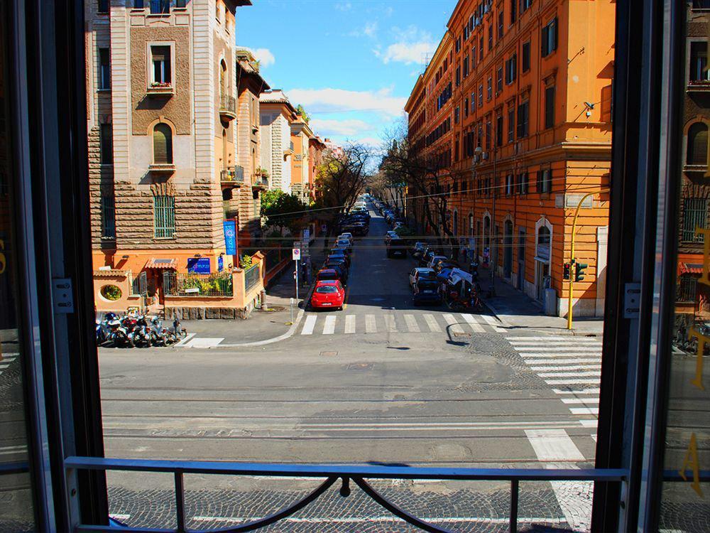 Ad Hoc Domus Bed & Breakfast Rome Exterior photo